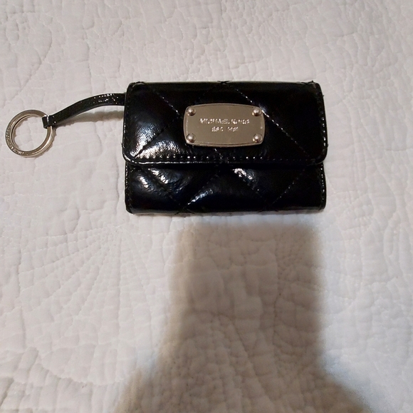 MICHAEL Michael Kors Accessories - MICHAEL KORS KEYCHAIN MINI WALLET
